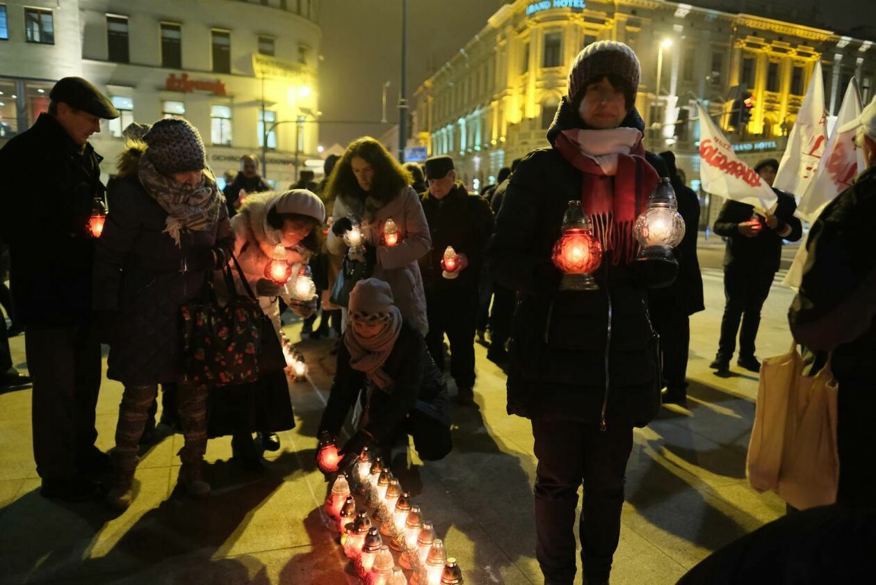  40 rocznica wprowadzenia stanu wojennego w Lublinie (zdjęcie 59) - Autor: Maciej Kaczanowski