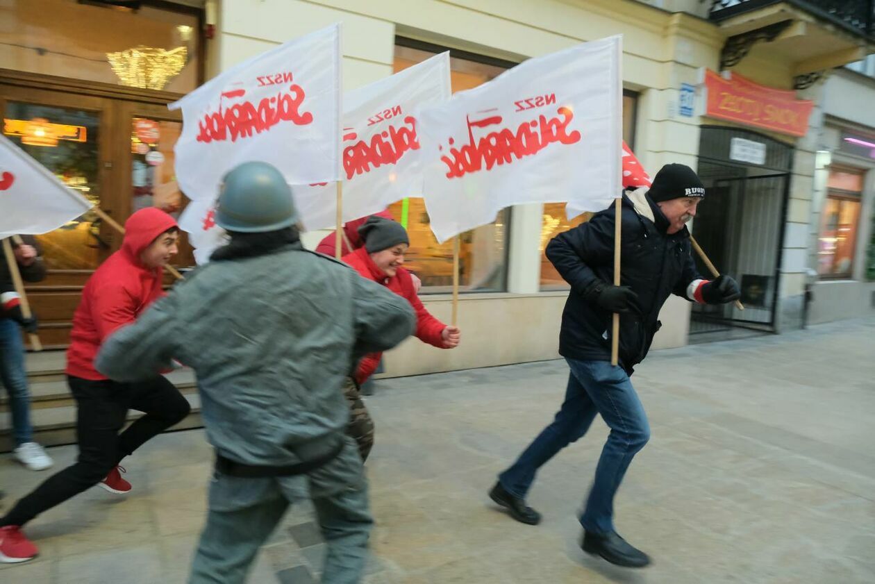  40 rocznica wprowadzenia stanu wojennego w Lublinie (zdjęcie 18) - Autor: Maciej Kaczanowski