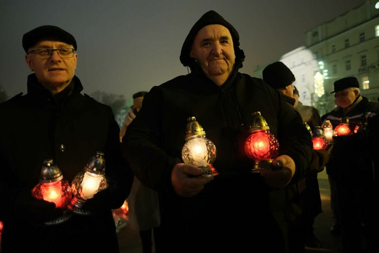  40 rocznica wprowadzenia stanu wojennego w Lublinie (zdjęcie 44) - Autor: Maciej Kaczanowski