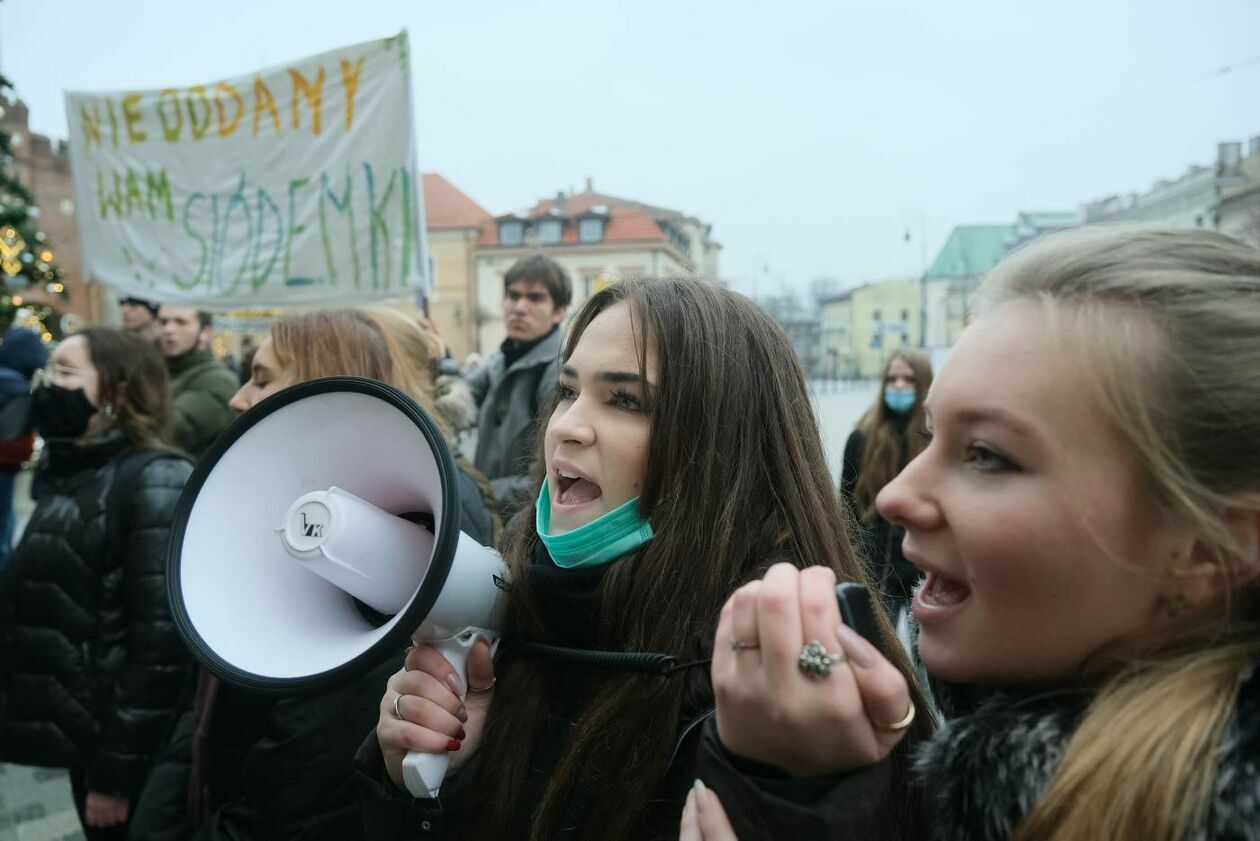 Protest uczniów VII LO w Lublinie - Autor: Maciej Kaczanowski