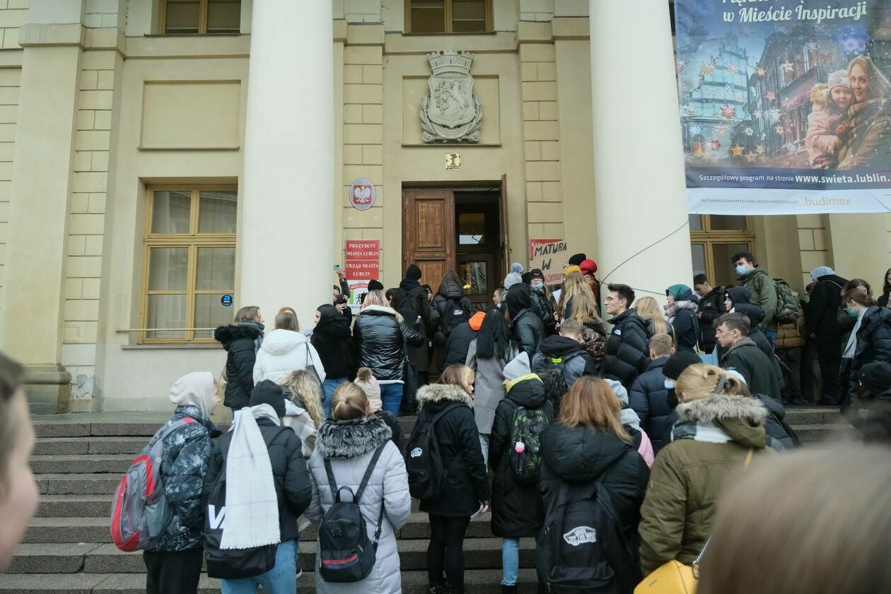  Protest uczniów VII LO w Lublinie (zdjęcie 26) - Autor: Maciej Kaczanowski