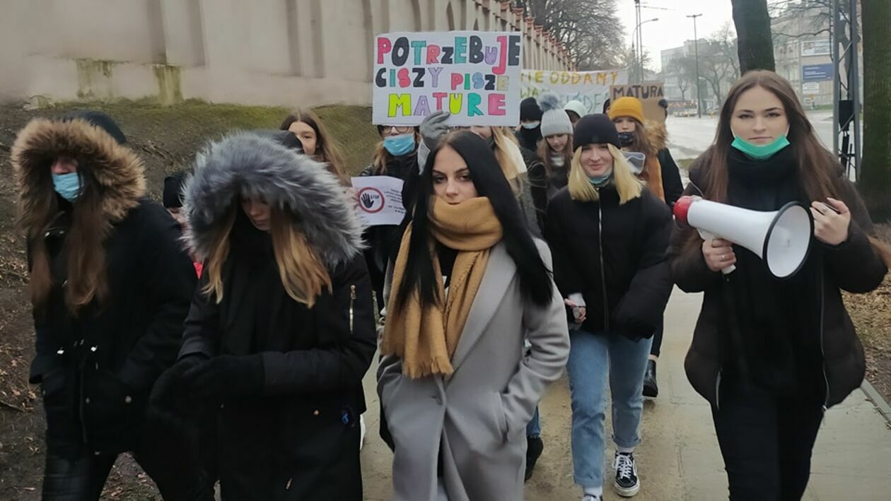  Protest uczniów VII LO w Lublinie  - Autor: Dominik Smaga