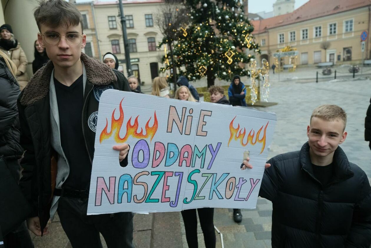  Protest uczniów VII LO w Lublinie (zdjęcie 29) - Autor: Maciej Kaczanowski