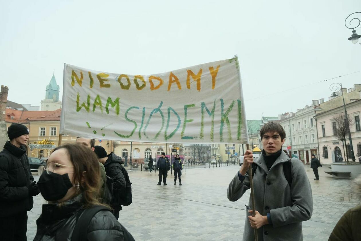  Protest uczniów VII LO w Lublinie (zdjęcie 32) - Autor: Maciej Kaczanowski