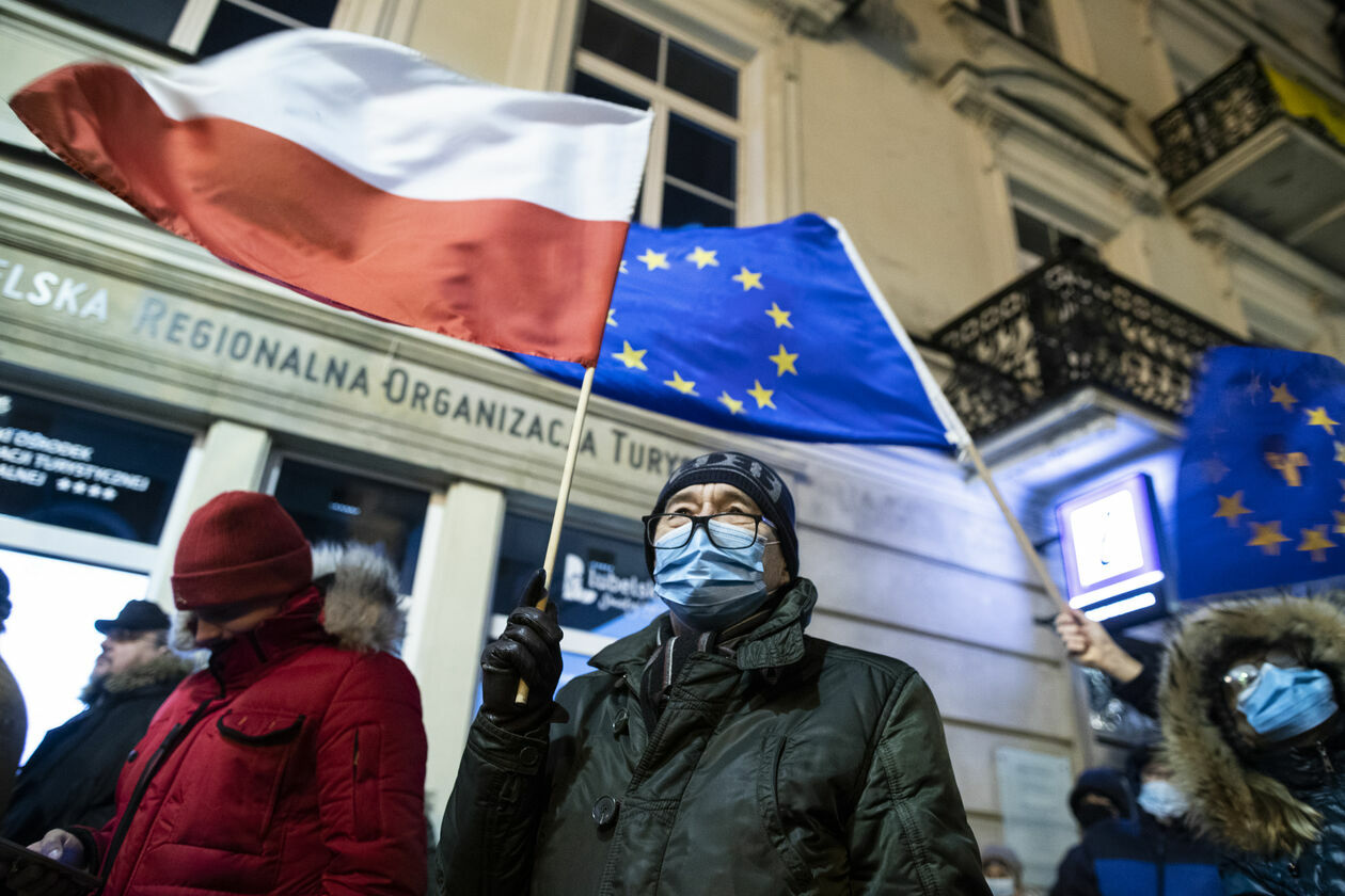  Lublin. Protest przeciwko lex TVN (zdjęcie 12) - Autor: Jacek Szydłowski 