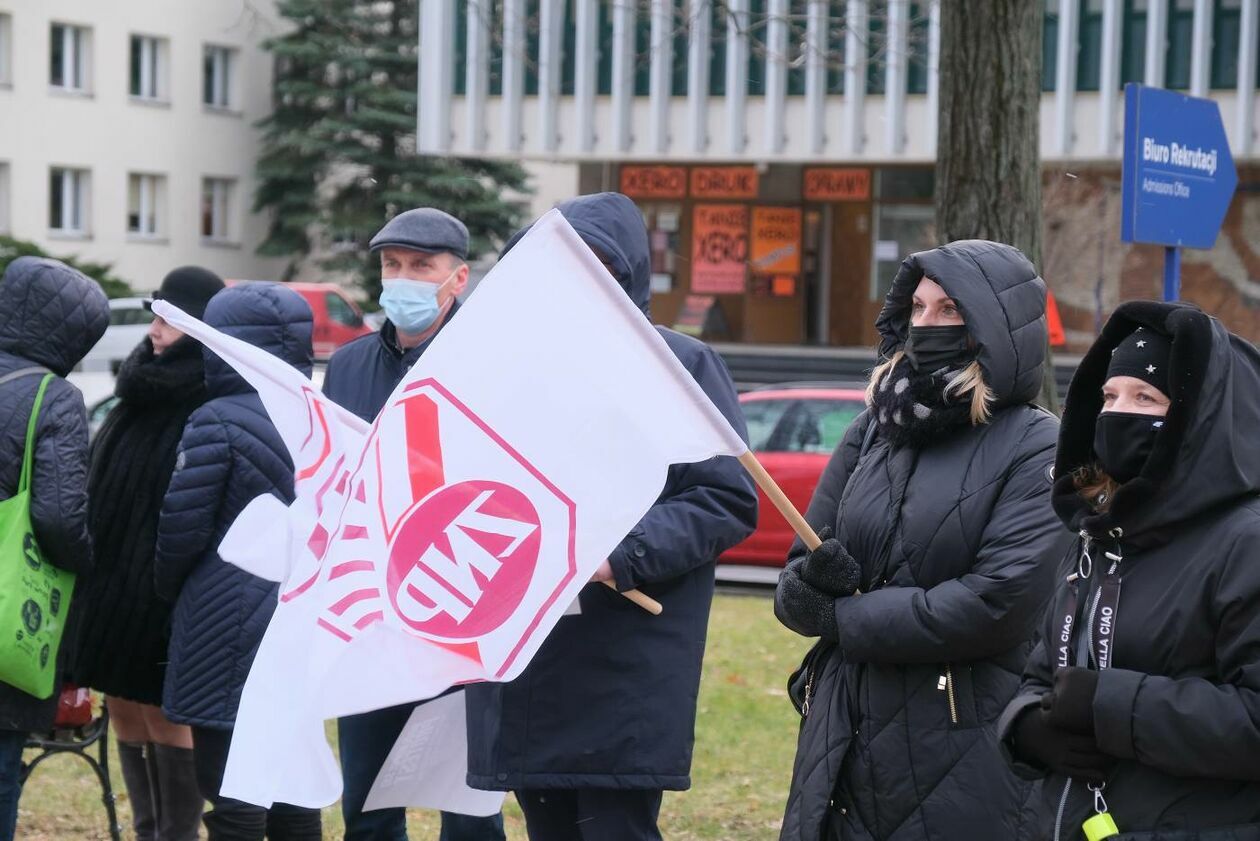  Protest pracowników UMCS (zdjęcie 8) - Autor: Maciej Kaczanowski