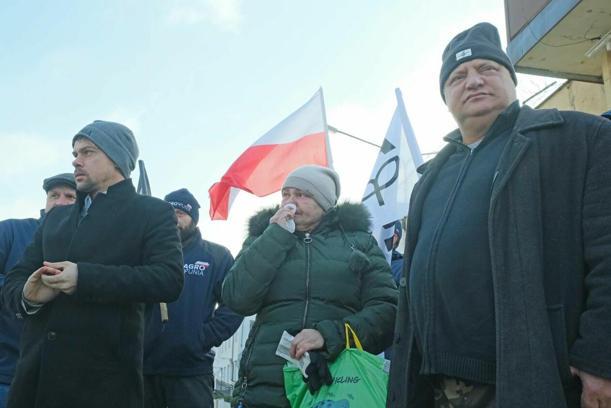  Rolnik Krzysztof Stefaniak z Dysa trafił na 10 dni do aresztu (zdjęcie 20) - Autor: Maciej Kaczanowski