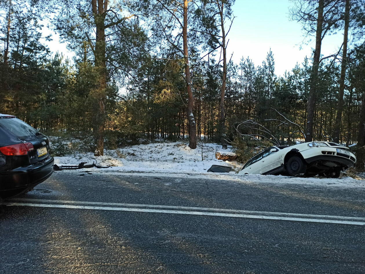  Wypadek w miejscowości Kożanówka (zdjęcie 1) - Autor: OSP KSRG Rossosz