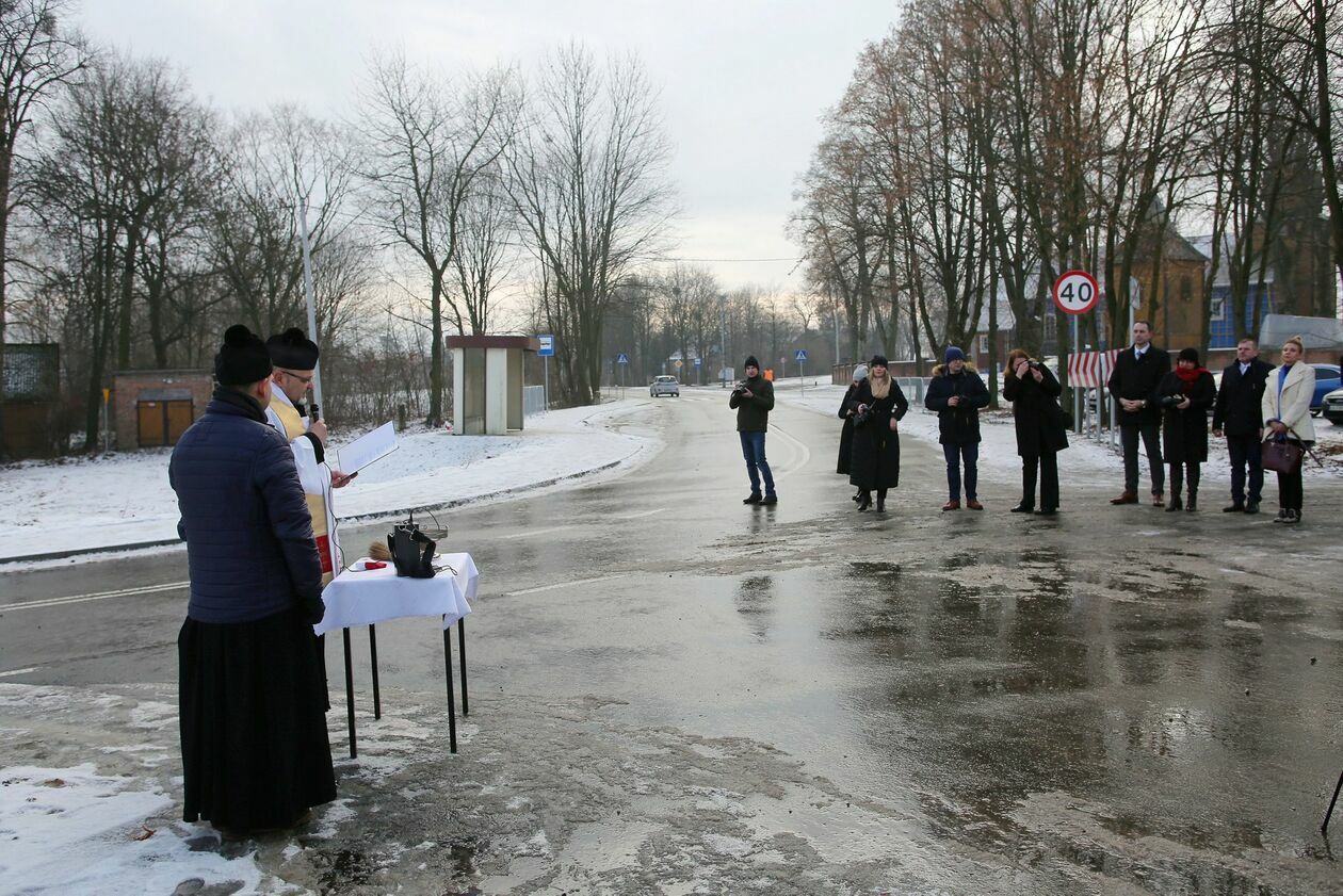  Otwarcie skrzyżowania w Bożej Woli i drogi powiatowej w Spławach (zdjęcie 17) - Autor: Piotr Michalski