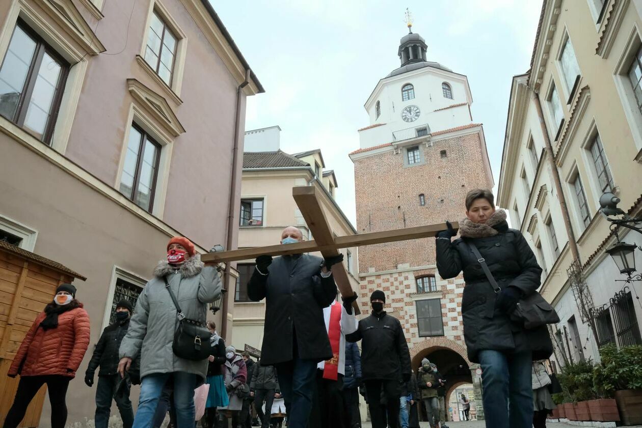  <p>Marzec. Droga krzyżowa ulicami Starego Miasta w Lublinie</p>