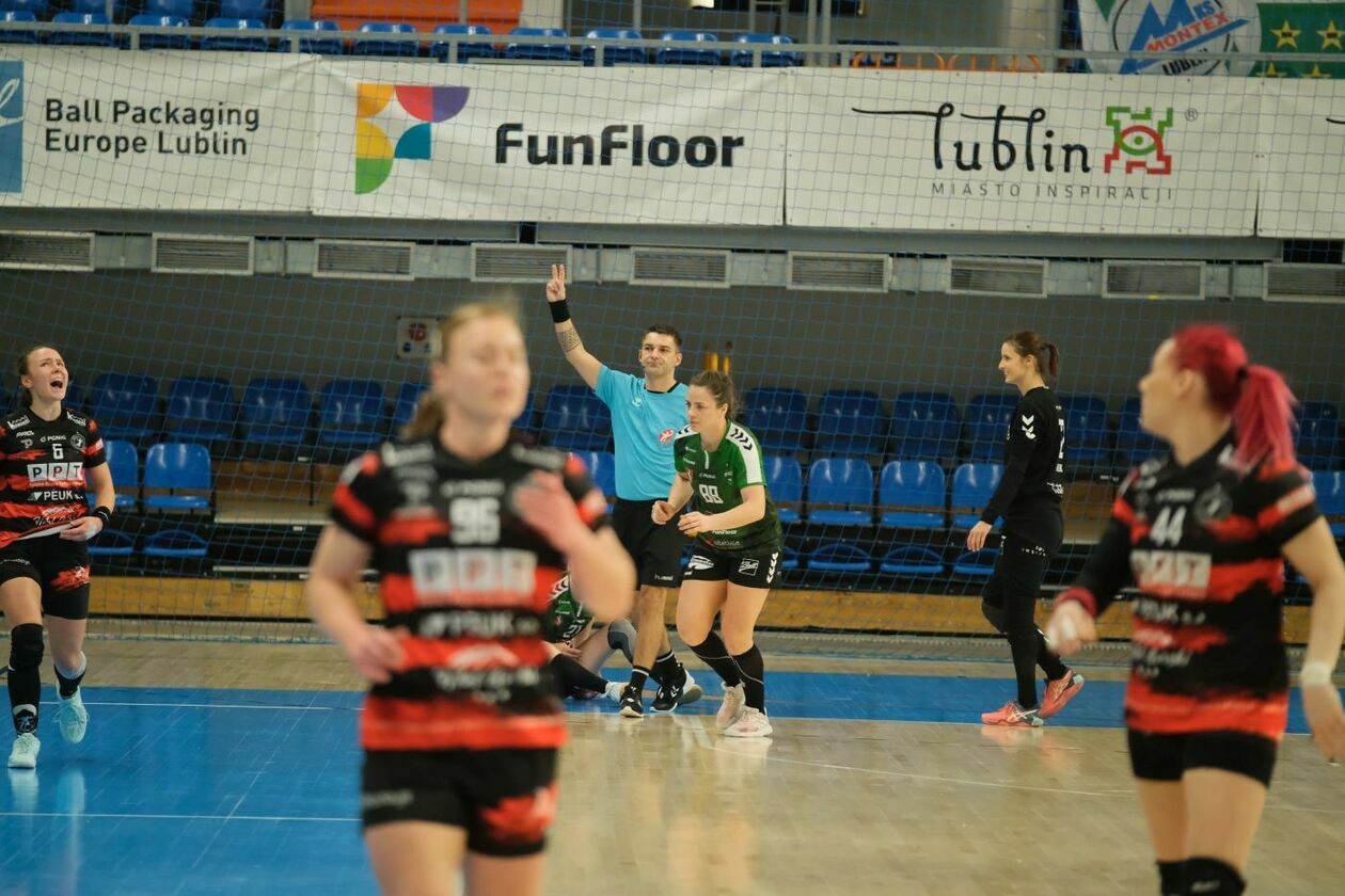  MKS FunFloor Perła Lublin vs Piotrcovia Piotrków Trybunalski (zdjęcie 39) - Autor: Maciej Kaczanowski