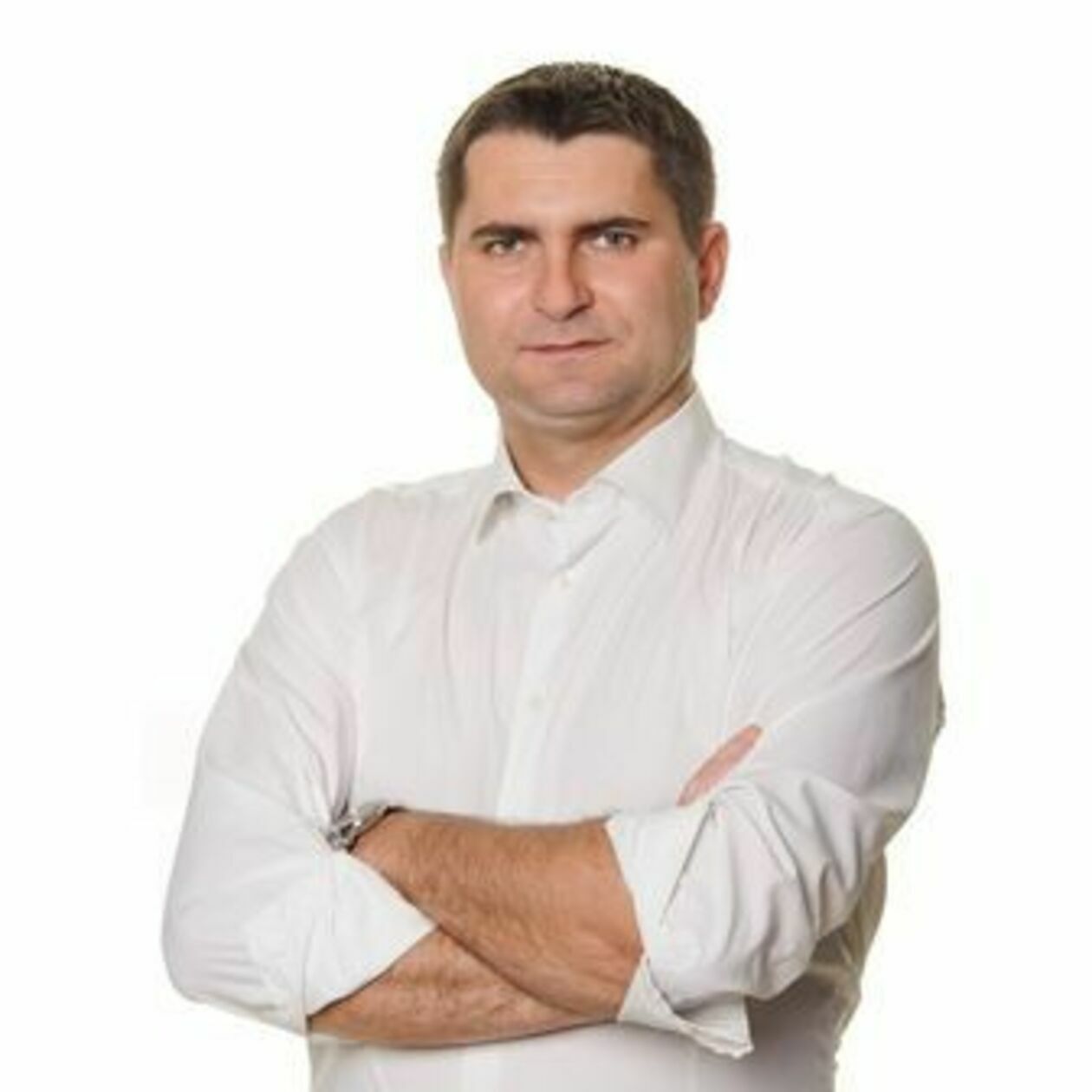  <p class="MsoNormal">Przed podwyżką: 8 950 zł</p>
<p class="MsoNormal">Po podwyżce: 17 820 zł</p>
<p>&nbsp;</p>
<p><!-- [if gte mso 9]><xml>
 <w:WordDocument>
  <w:View>Normal</w:View>
  <w:Zoom>0</w:Zoom>
  <w:AutoHyphenation></w:AutoHyphenation>
  <w:HyphenationZone>21</w:HyphenationZone>
  <w:PunctuationKerning></w:PunctuationKerning>
  <w:ValidateAgainstSchemas></w:ValidateAgainstSchemas>
  <w:SaveIfXMLInvalid>false</w:SaveIfXMLInvalid>
  <w:IgnoreMixedContent>false</w:IgnoreMixedContent>
  <w:AlwaysShowPlaceholderText>false</w:AlwaysShowPlaceholderText>
  <w:Compatibility>
   <w:BreakWrappedTables></w:BreakWrappedTables>
   <w:SnapToGridInCell></w:SnapToGridInCell>
   <w:WrapTextWithPunct></w:WrapTextWithPunct>
   <w:UseAsianBreakRules></w:UseAsianBreakRules>
   <w:DontGrowAutofit></w:DontGrowAutofit>
  </w:Compatibility>
  <w:NoLineBreaksAfter Lang="JA">‘“</w:NoLineBreaksAfter>
  <w:NoLineBreaksBefore Lang="JA">’”</w:NoLineBreaksBefore>
  <w:BrowserLevel>MicrosoftInternetExplorer4</w:BrowserLevel>
 </w:WordDocument>
</xml><![endif]--><!-- [if gte mso 9]><xml>
 <w:LatentStyles DefLockedState="false" LatentStyleCount="156">
 </w:LatentStyles>
</xml><![endif]--><!-- [if gte mso 10]>
<style>
 /* Style Definitions */
 table.MsoNormalTable
	{mso-style-name:Standardowy;
	mso-tstyle-rowband-size:0;
	mso-tstyle-colband-size:0;
	mso-style-noshow:yes;
	mso-style-parent:"";
	mso-padding-alt:0cm 5.4pt 0cm 5.4pt;
	mso-para-margin:0cm;
	mso-para-margin-bottom:.0001pt;
	mso-pagination:widow-orphan;
	font-size:10.0pt;
	font-family:"Times New Roman";
	mso-ansi-language:#0400;
	mso-fareast-language:#0400;
	mso-bidi-language:#0400;}
</style>
<![endif]--></p>