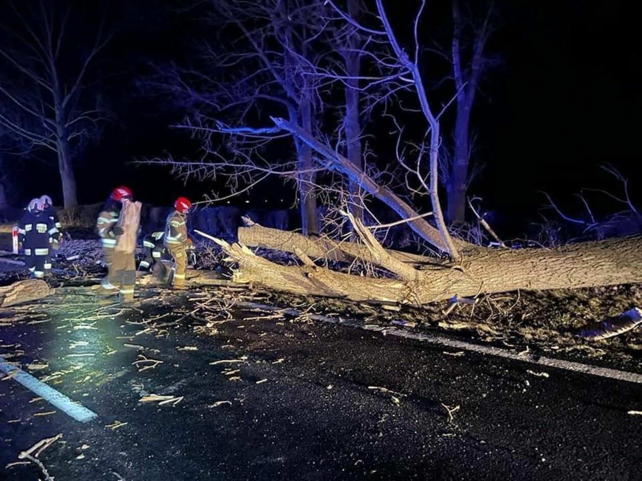  Wichury nad Polską. Interwencje strażaków  - Autor: Państwowa Straż Pożarna/Facebook