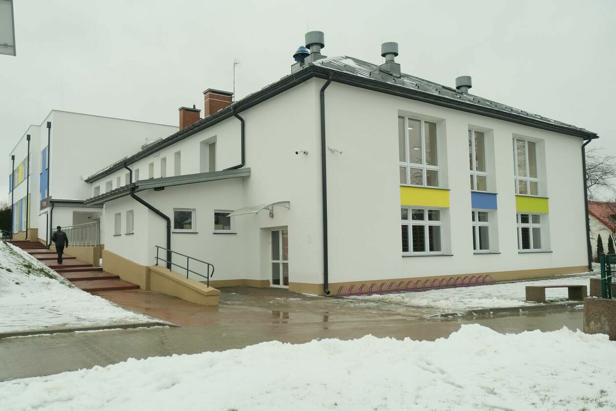  Oddanie do użytku dobudowanej części szkoły podstawowej w Snopkowie  - Autor: Maciej Kaczanowski