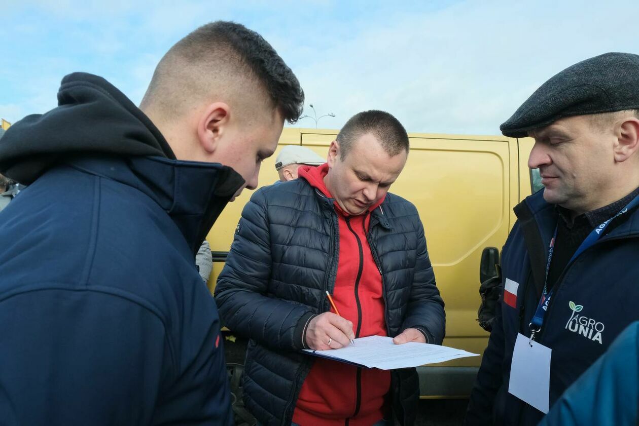  Protest rolników z Agrounii w Lublinie (zdjęcie 49) - Autor: Maciej Kaczanowski