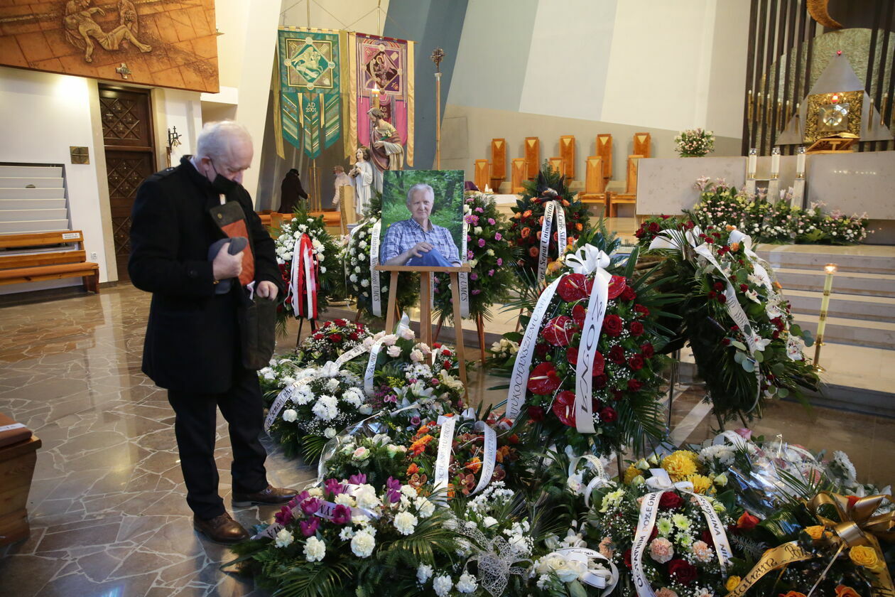  Pogrzeb prof. Jerzego Bartmińskiego (zdjęcie 2) - Autor: Maciej Kaczanowski