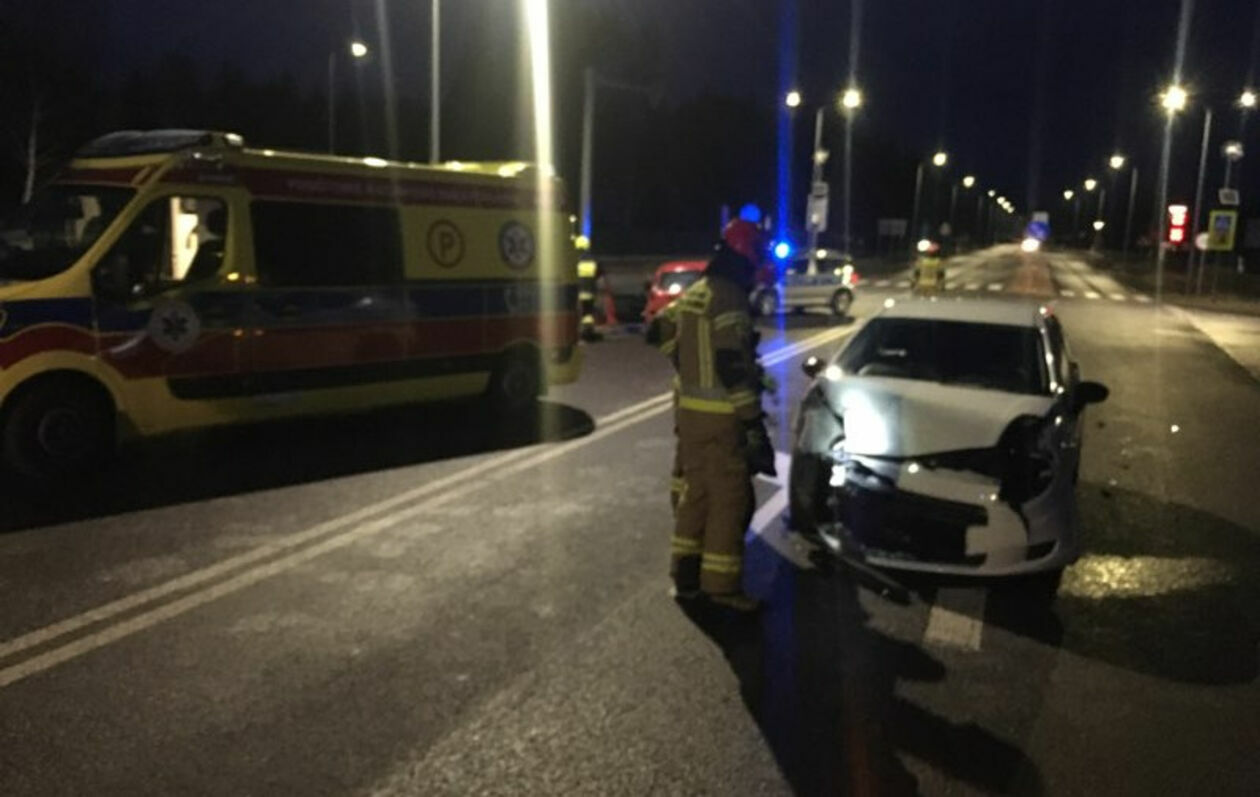  Siemień. Wypadek na skrzyżowaniu  - Autor: Policja