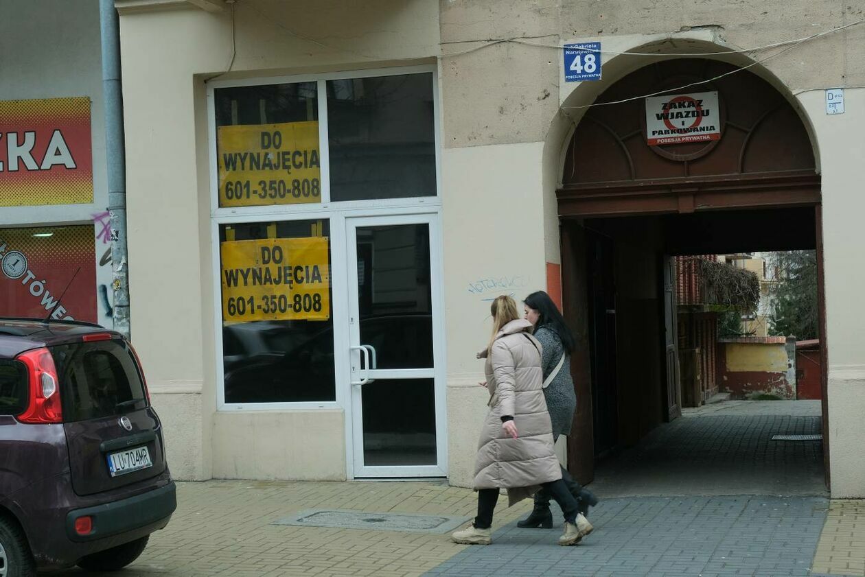  Zlikwidowane sklepy przy ulicy Narutowicza w Lublinie (zdjęcie 13) - Autor: Maciej Kaczanowski