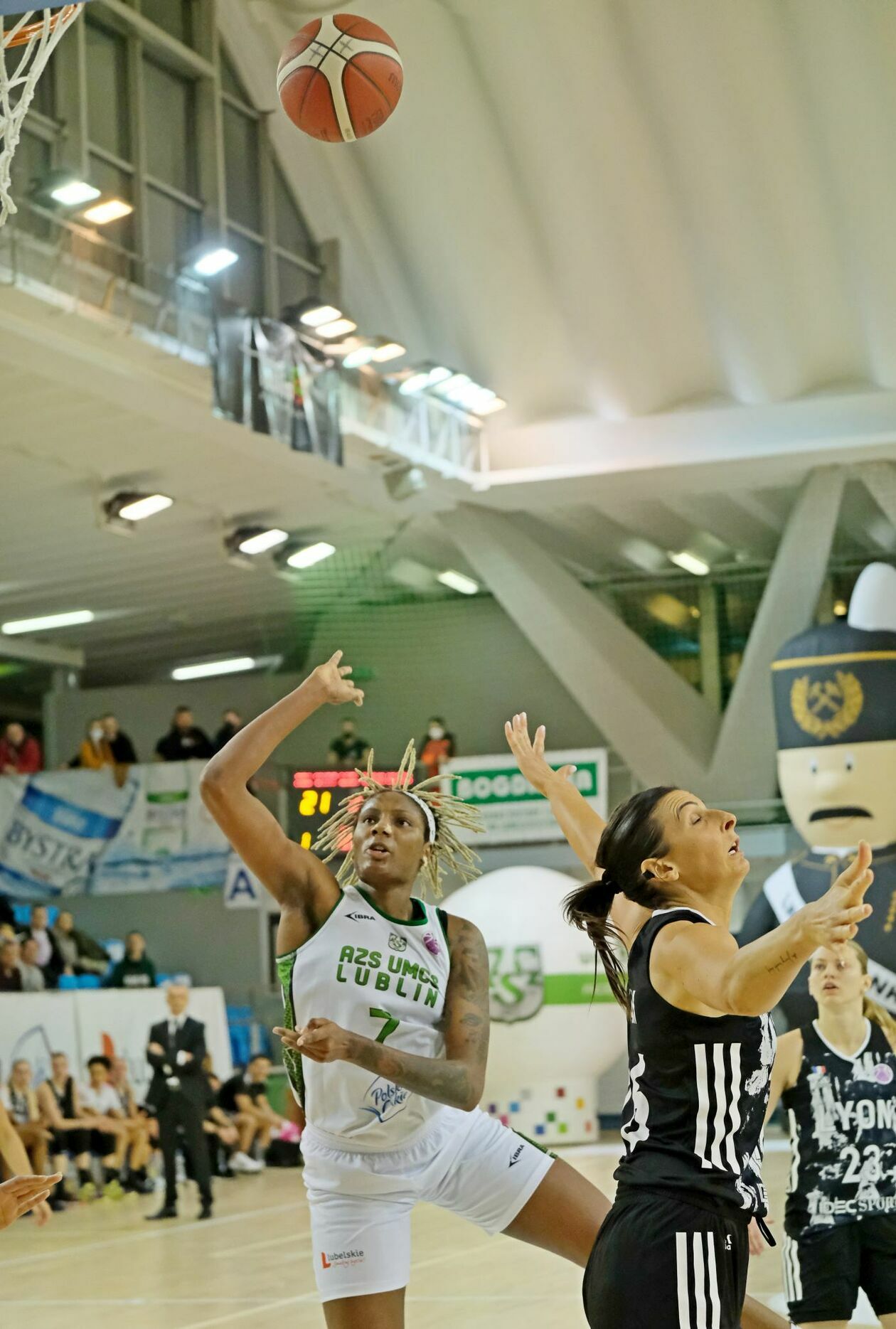  Pszczółka Polski Cukier AZS UMCS Lublin vs Lyon ASVEL Feminin (zdjęcie 12) - Autor: Maciej Kaczanowski