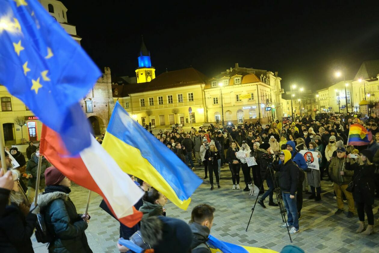  Lublin solidarny z Ukrainą (zdjęcie 24) - Autor: Maciej Kaczanowski