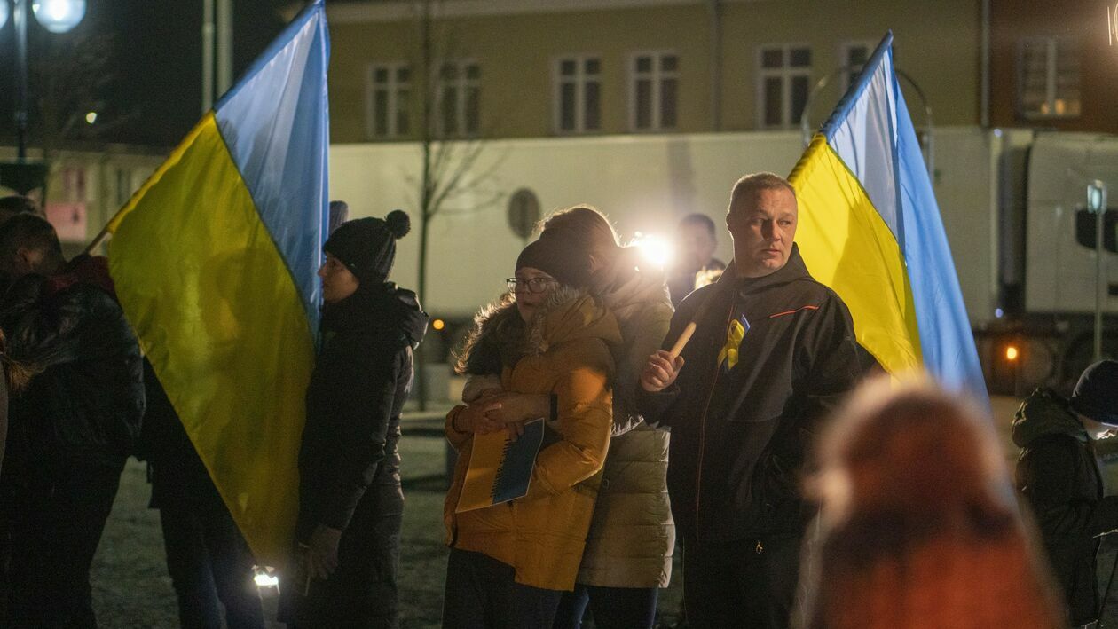  Łuków solidarny z Ukrainą (zdjęcie 2) - Autor: UM
