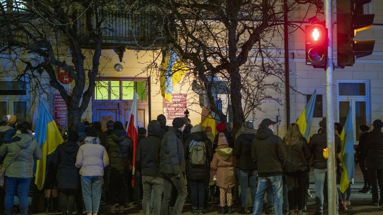  Łuków solidarny z Ukrainą (zdjęcie 18) - Autor: UM