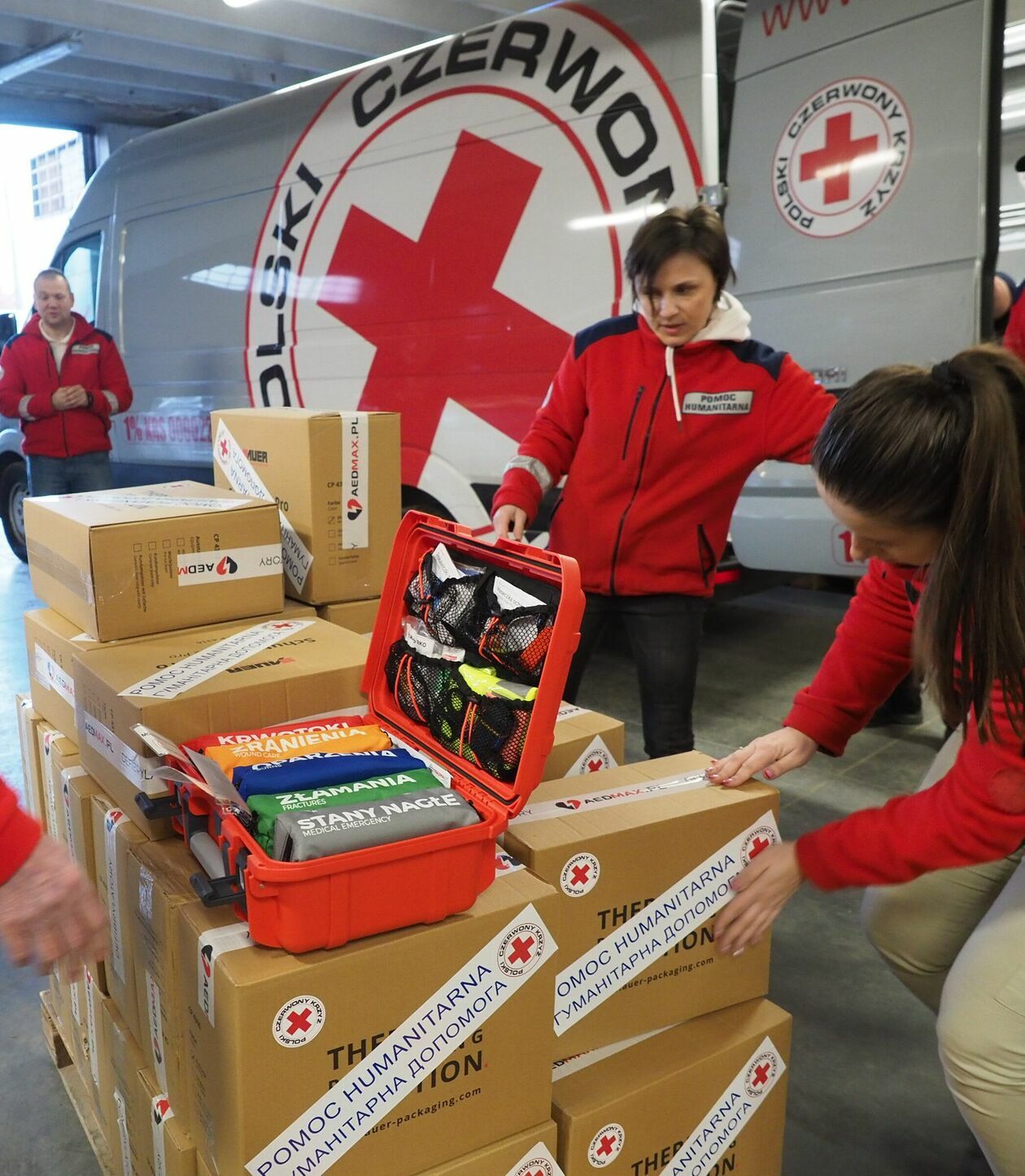  Polski Czerwony Krzyż przygotował dary dla Ukrainy (zdjęcie 3) - Autor: Maciej Kaczanowski