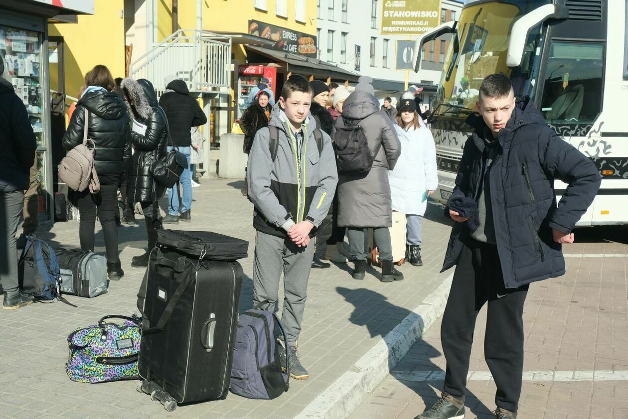  Pracownicy Lubelskich Dworców pomagają uchodżcom z Ukrainy (zdjęcie 46) - Autor: Maciej Kaczanowski