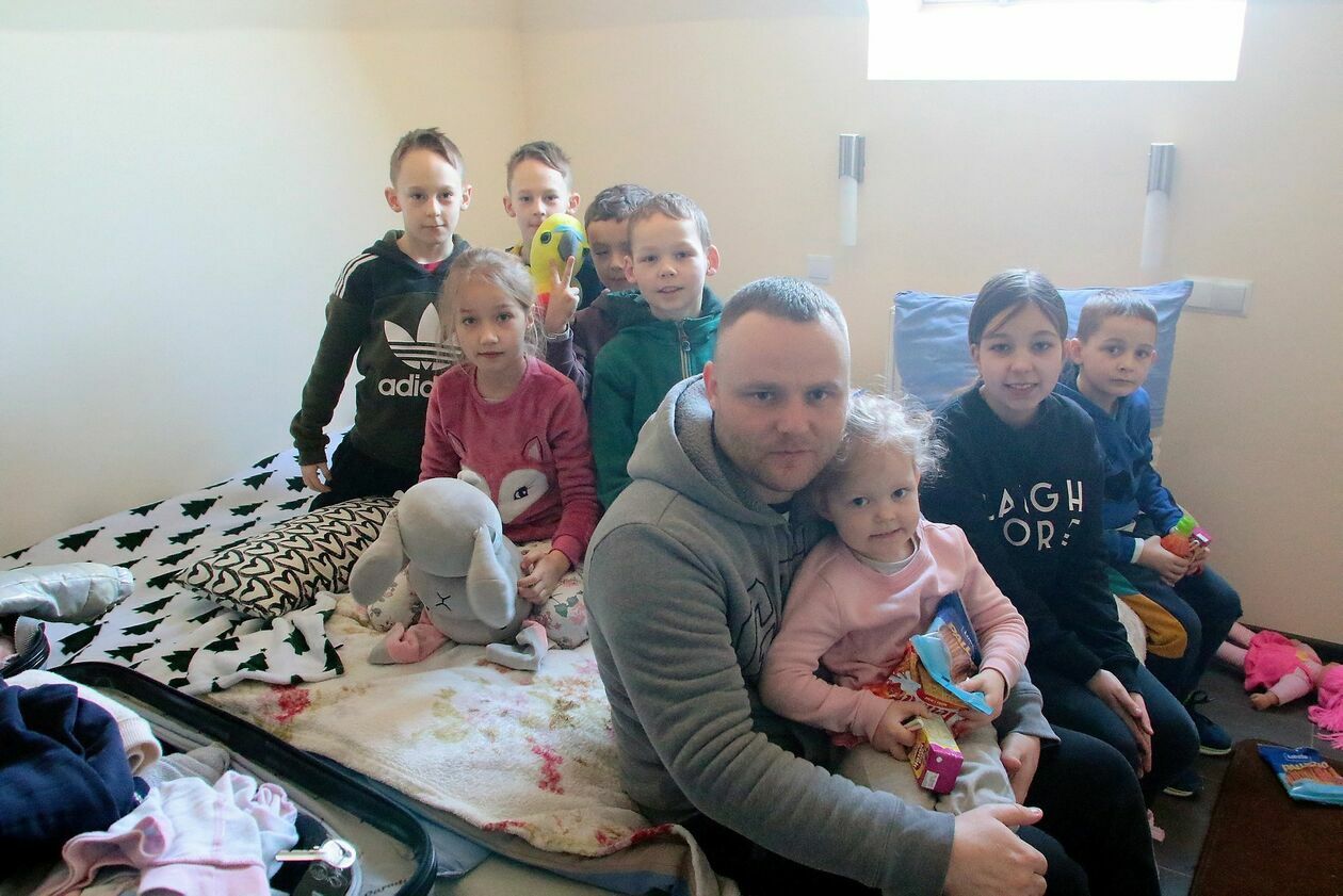  Garbów. Ukraińskie rodziny znalazły nowy dom (zdjęcie 10) - Autor: Piotr Michalski
