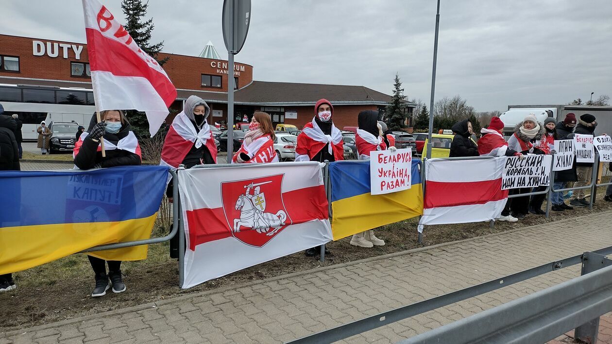  Protest Białorusinów w Terespolu (zdjęcie 8) - Autor: Łukasz Pogorzelski MOK Terespol