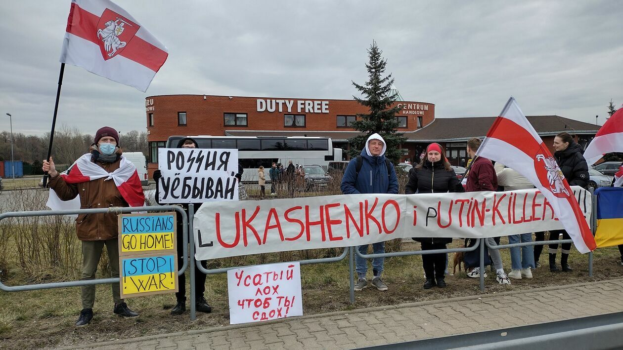  Protest Białorusinów w Terespolu (zdjęcie 1) - Autor: Łukasz Pogorzelski MOK Terespol