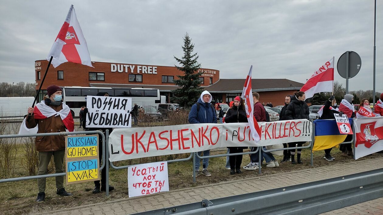  Protest Białorusinów w Terespolu (zdjęcie 9) - Autor: Łukasz Pogorzelski MOK Terespol