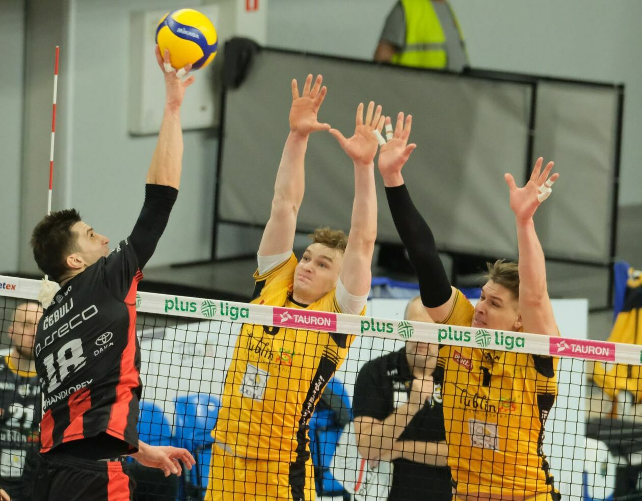  LUK Politechnika Lublin vs Asseco Resovia Rzeszów (zdjęcie 4) - Autor: Maciej Kaczanowski