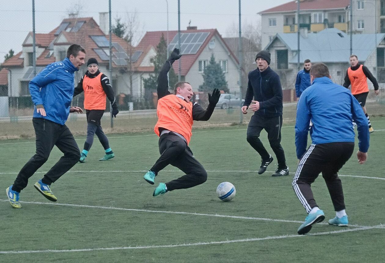 Turniej charytatywny piłki nożnej: zbierali dary rzeczowe dla uchodźców z Ukrainy - Autor: Maciej Kaczanowski