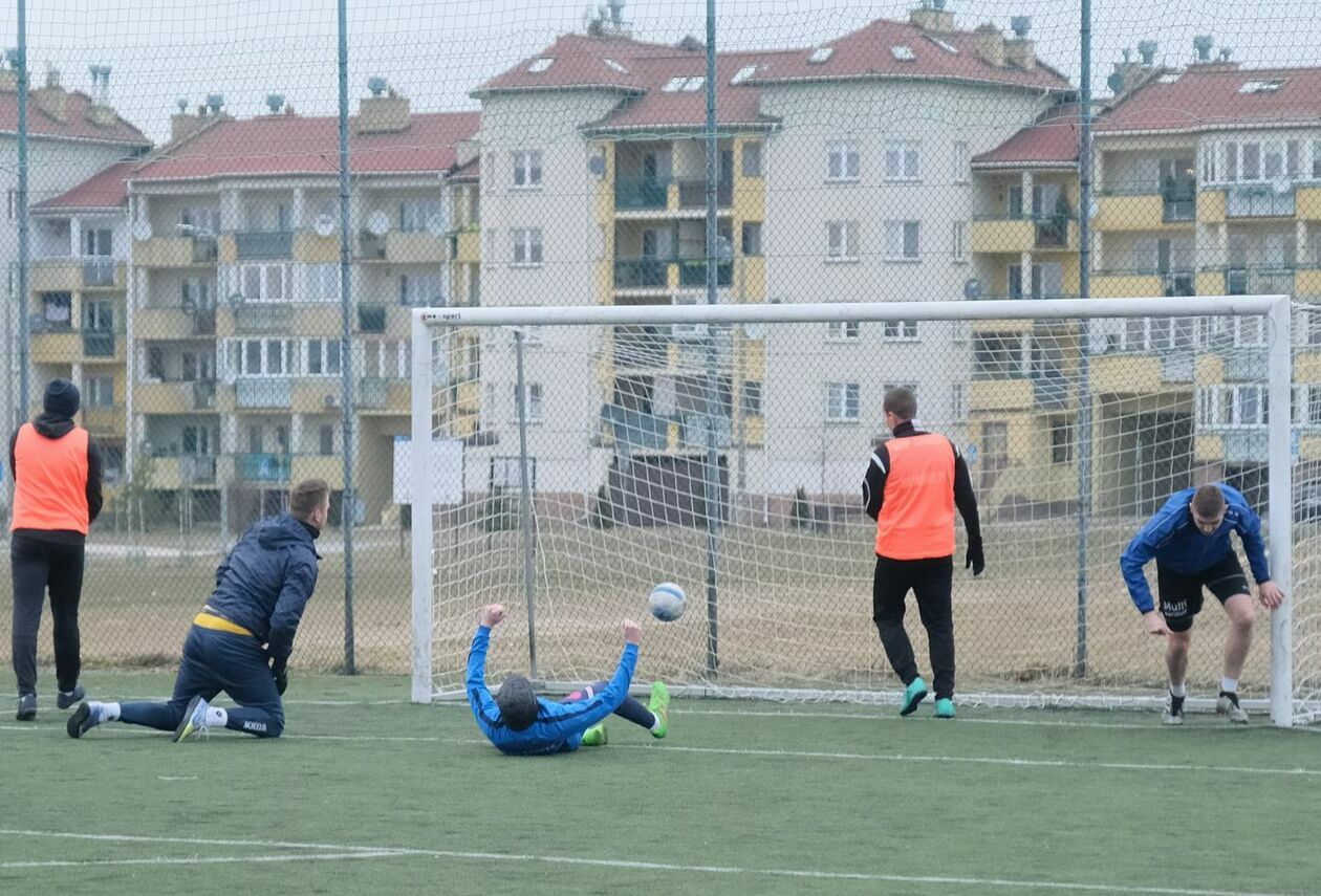  Turniej charytatywny piłki nożnej: zbierali dary rzeczowe dla uchodźców z Ukrainy (zdjęcie 19) - Autor: Maciej Kaczanowski