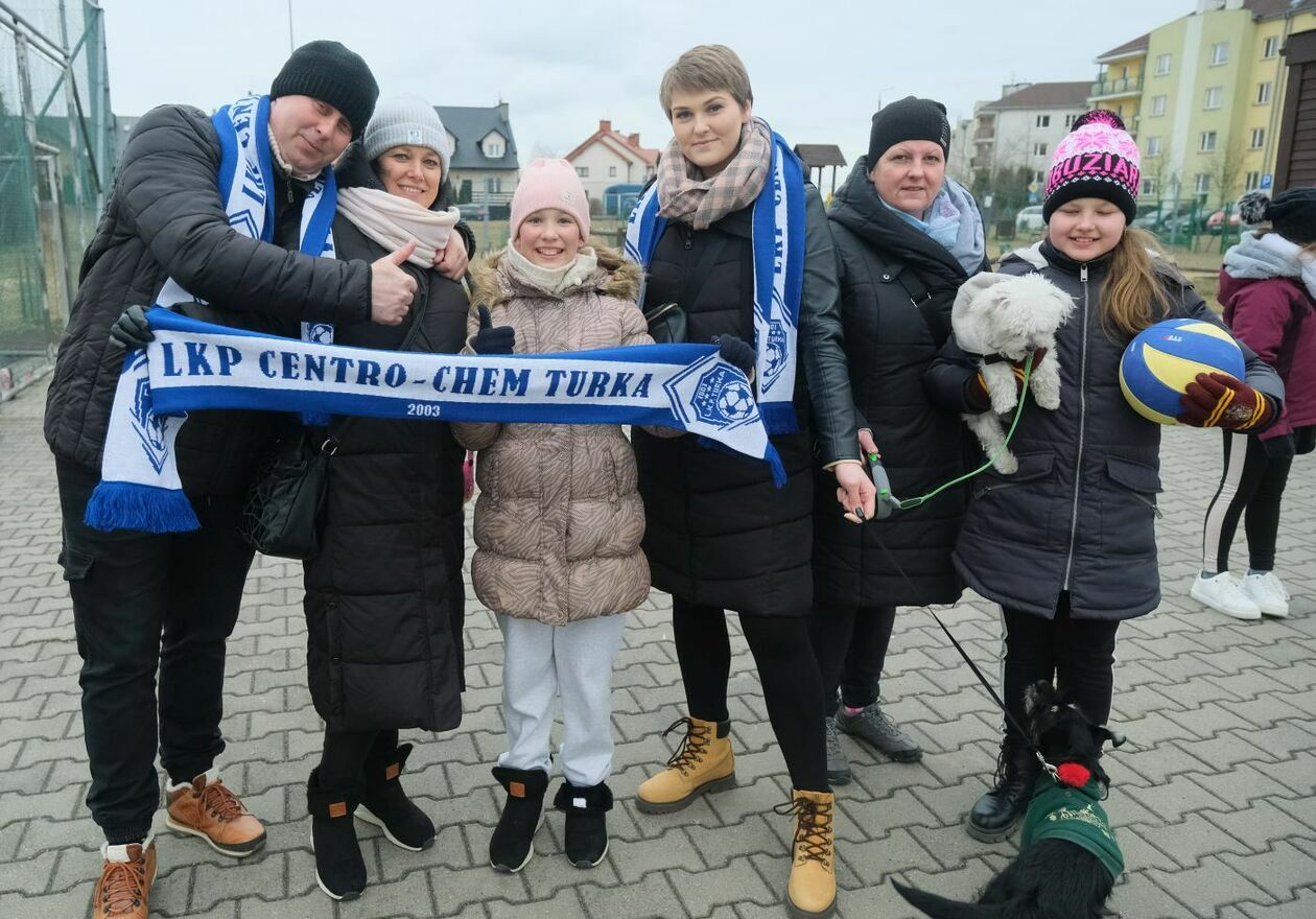 Turniej charytatywny piłki nożnej: zbierali dary rzeczowe dla uchodźców z Ukrainy