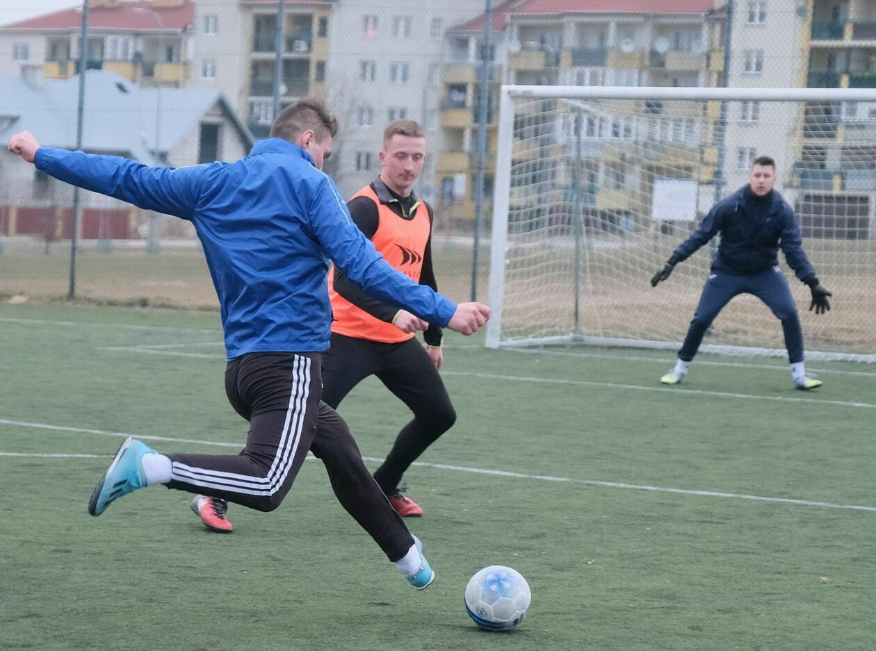  Turniej charytatywny piłki nożnej: zbierali dary rzeczowe dla uchodźców z Ukrainy (zdjęcie 18) - Autor: Maciej Kaczanowski