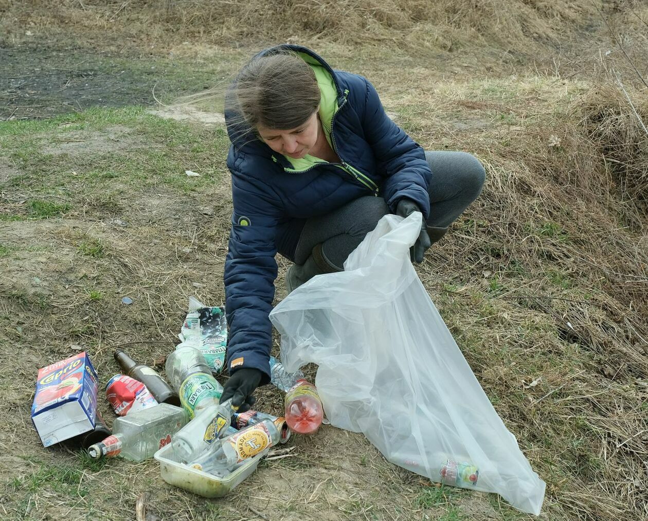  Lubelscy ekolodzy znowu musieli posprzątać Górki Czechowskie (zdjęcie 15) - Autor: Maciej Kaczanowski
