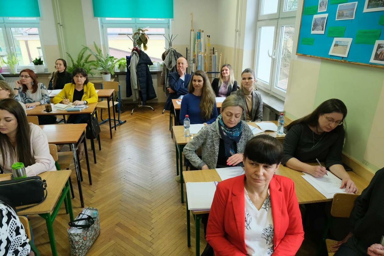  Amerykanie szkolą polskich nauczycieli jak edukować ukraińskie dzieci (zdjęcie 3) - Autor: Maciej Kaczanowski