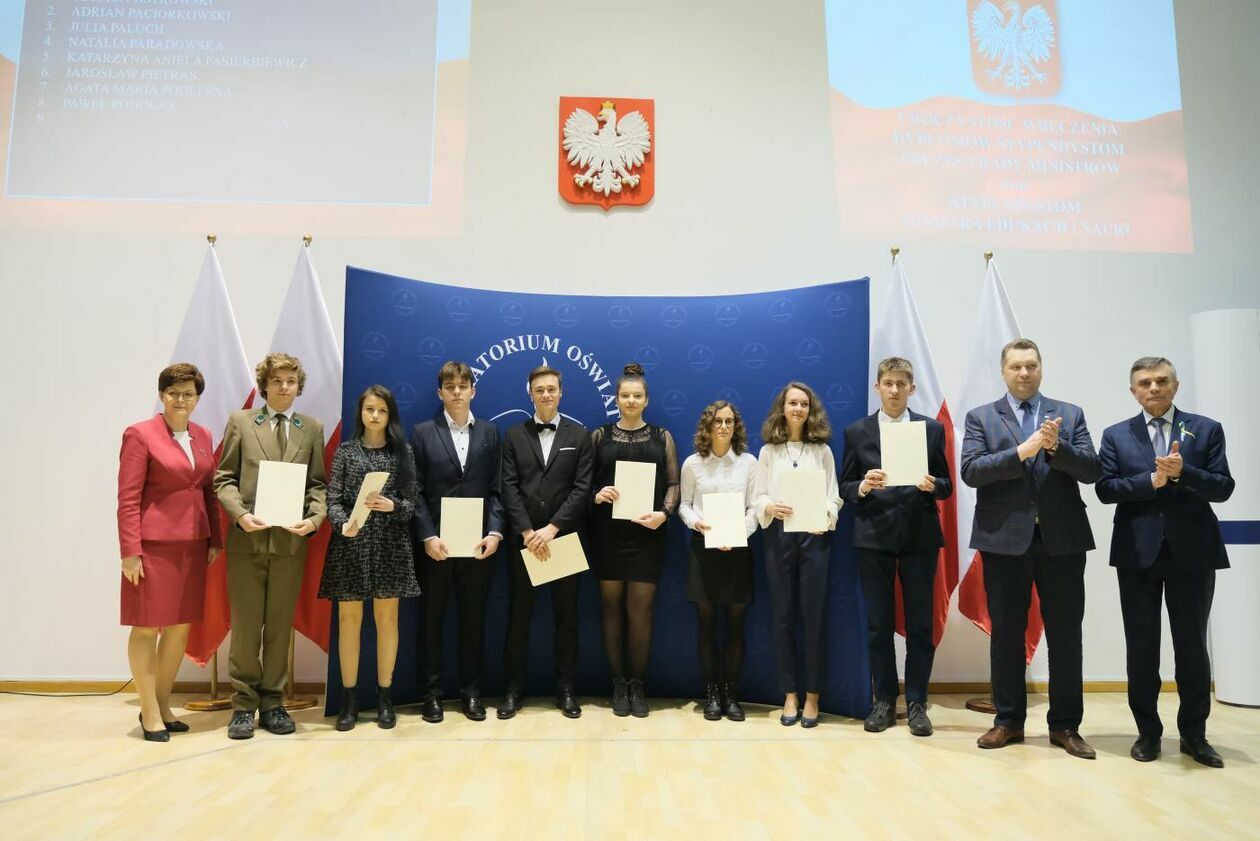  Wręczenie dyplomów stypendystom PRM oraz MEiN (zdjęcie 4) - Autor: Maciej Kaczanowski