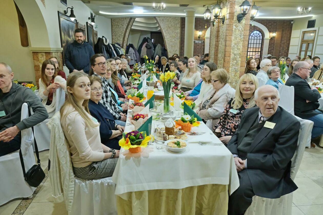  Śniadanie dla seniorów w hotelu Lwów (zdjęcie 15) - Autor: Maciej Kaczanowski
