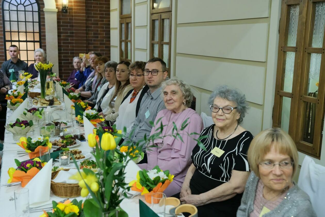  Śniadanie dla seniorów w hotelu Lwów (zdjęcie 8) - Autor: Maciej Kaczanowski