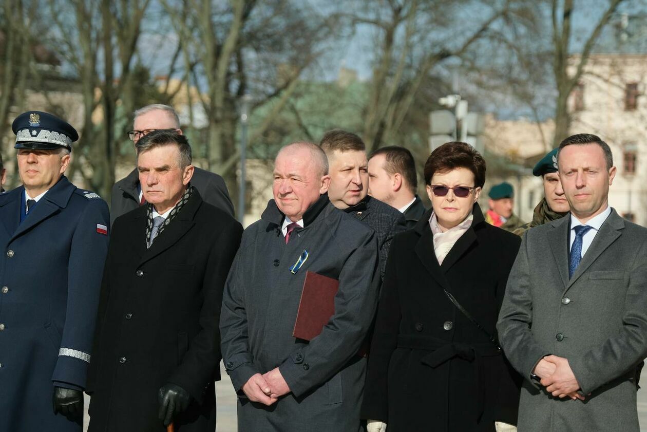  Obchody 12 rocznicy tragedii smoleńskiej w Lublinie (zdjęcie 8) - Autor: Maciej Kaczanowski