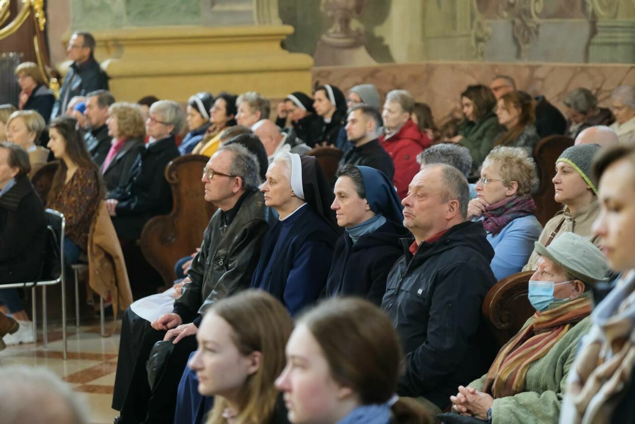  Wielki Czwartek: Msza Krzyżma Świętego w archikatedrze lubelskiej (zdjęcie 21) - Autor: Maciej Kaczanowski