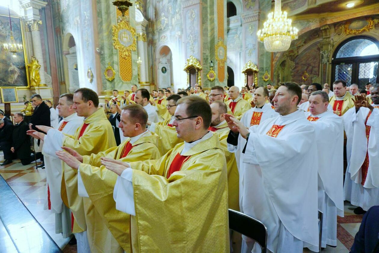  Wielki Czwartek: Msza Krzyżma Świętego w archikatedrze lubelskiej (zdjęcie 28) - Autor: Maciej Kaczanowski