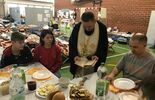 Prawosławna Wielka Sobota - poświęcenie pokarmów w punkcie recepcyjnym w Zamościu (zdjęcie 4)