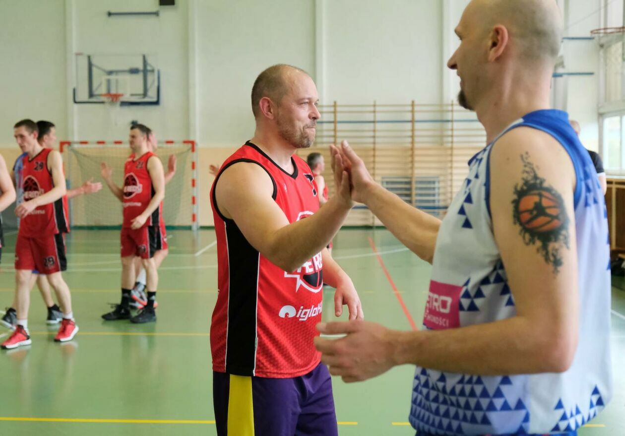  Finał turnieju koszykówki Pod koszami Dziennika Wschodniego (zdjęcie 12) - Autor: Maciej Kaczanowski