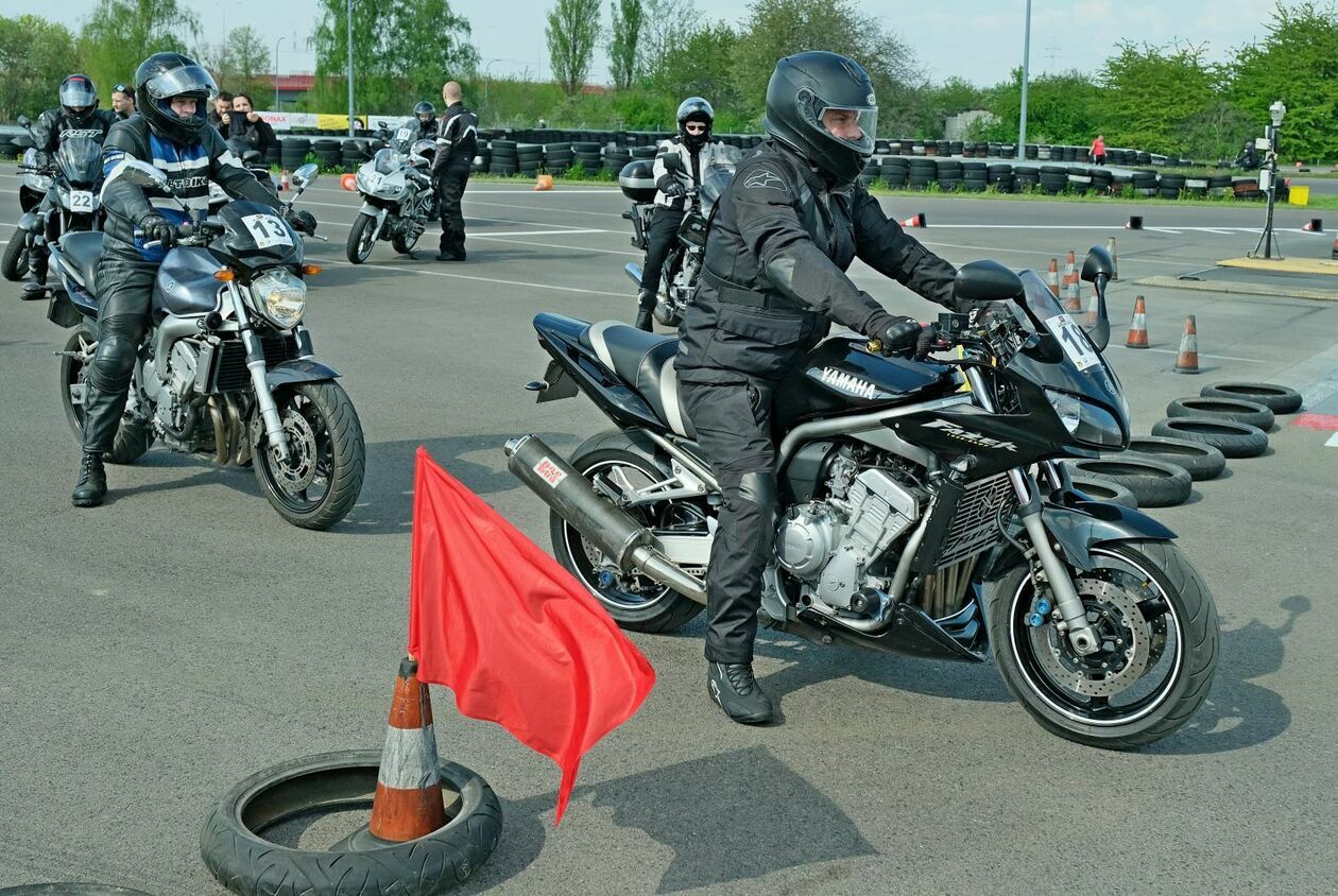  Ruszył cykl bezpłatnych szkoleń dla motocyklistów w ODTJ (zdjęcie 18) - Autor: Maciej Kaczanowski