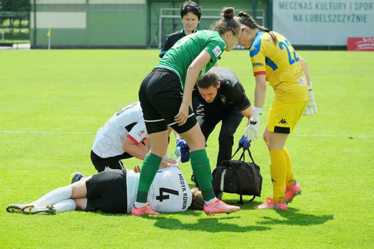  Górnik Łęczna vs Medyk Konin (zdjęcie 21) - Autor: Maciej Kaczanowski