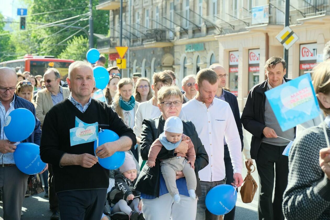  Marsz dla Życia i Rodziny na ulicach Lublina (zdjęcie 27) - Autor: Maciej Kaczanowski